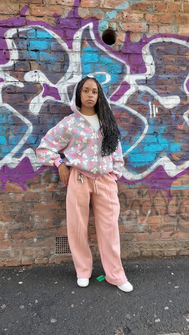 Calça Moletom Rivena Conforto Diário: Leve, Macia, Estilosa e Versátil